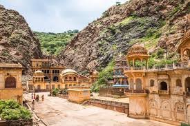 How to Reach Jaipur by Train